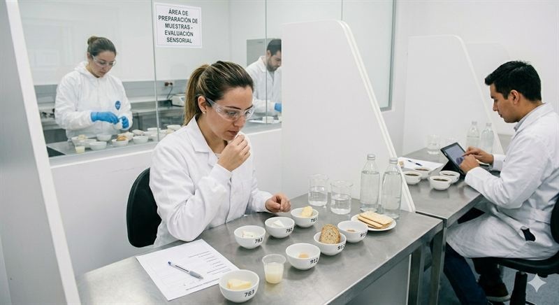 Evaluación de características organolépticas durante una cata